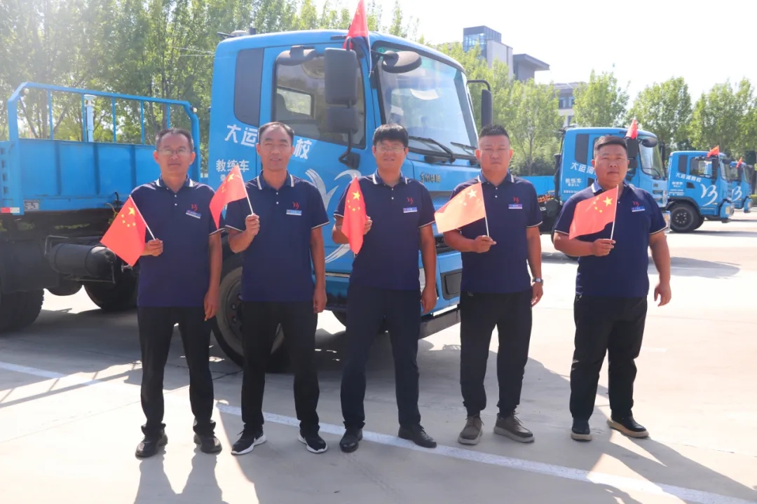 金秋十月迎國(guó)慶，“全車型”報(bào)名鉅惠活動(dòng)震撼開啟！(圖2)
