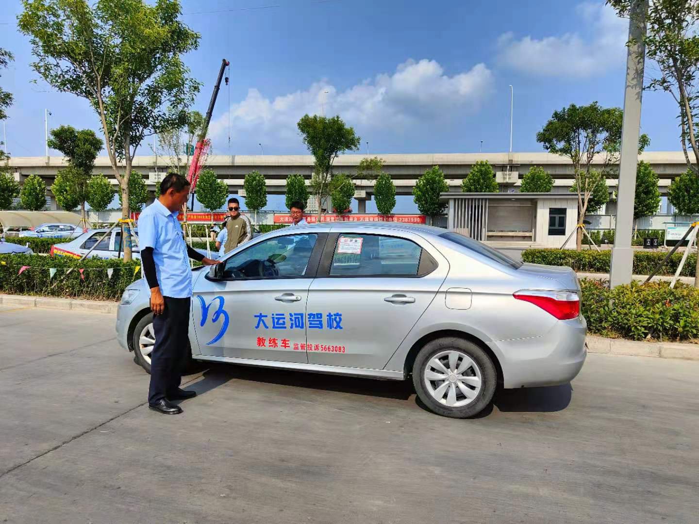【濟寧大運河駕校】暑期夏令營火熱進行中~(圖3) 【濟寧大運河駕?!渴钇谙牧顮I火熱進行中~(圖3)