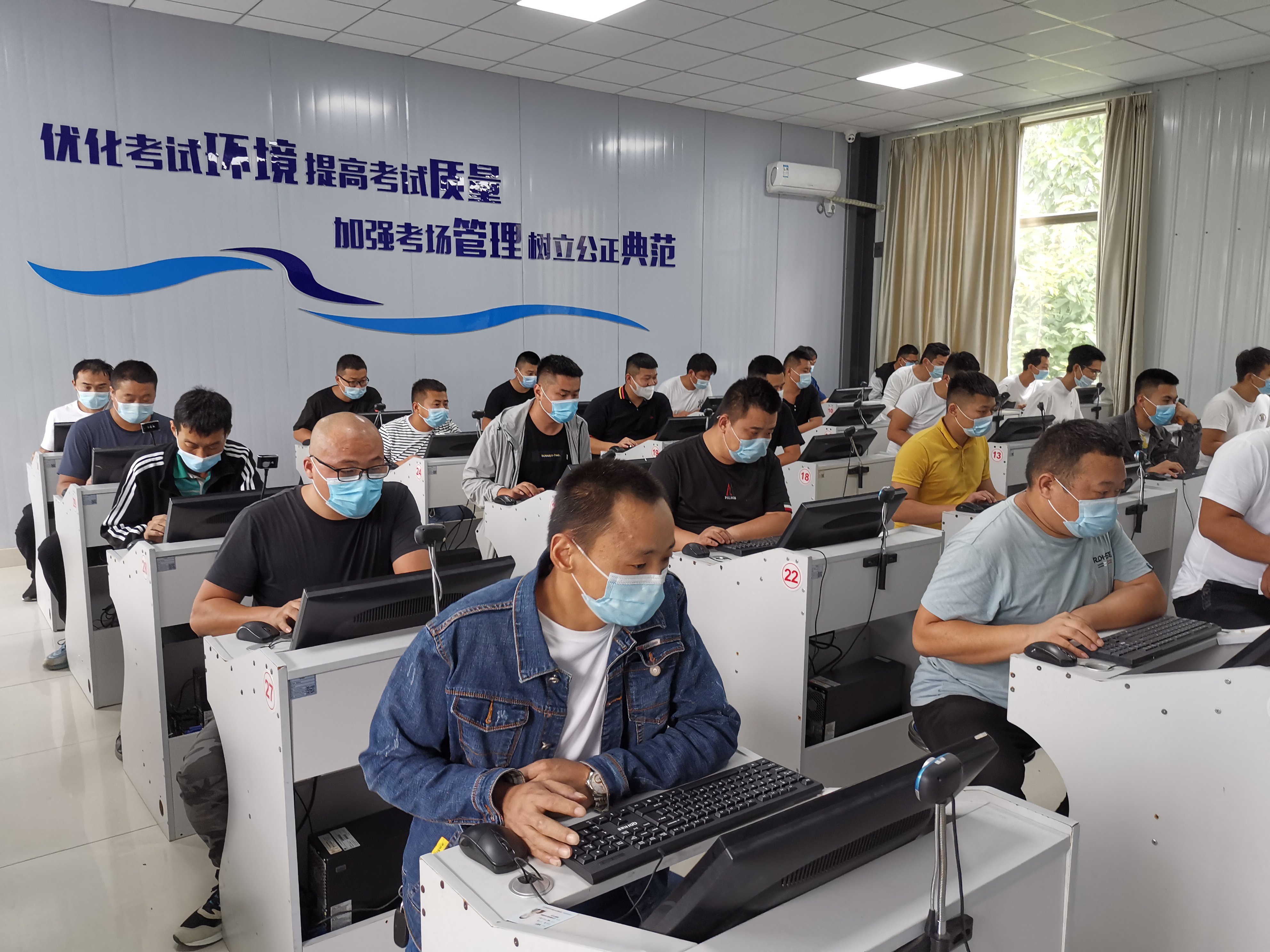 【濟(jì)寧大運(yùn)河駕?！控涍\(yùn)上崗證火熱報(bào)名中，最快僅需兩天！(圖2)
